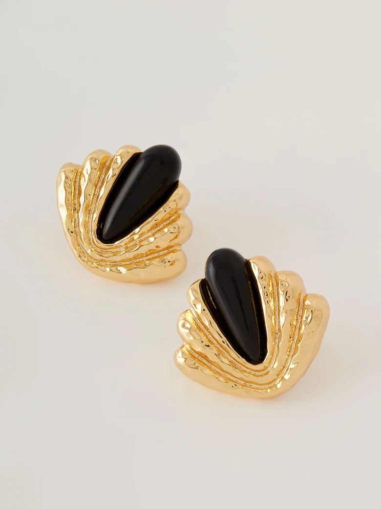 Elegant earrings on sticks