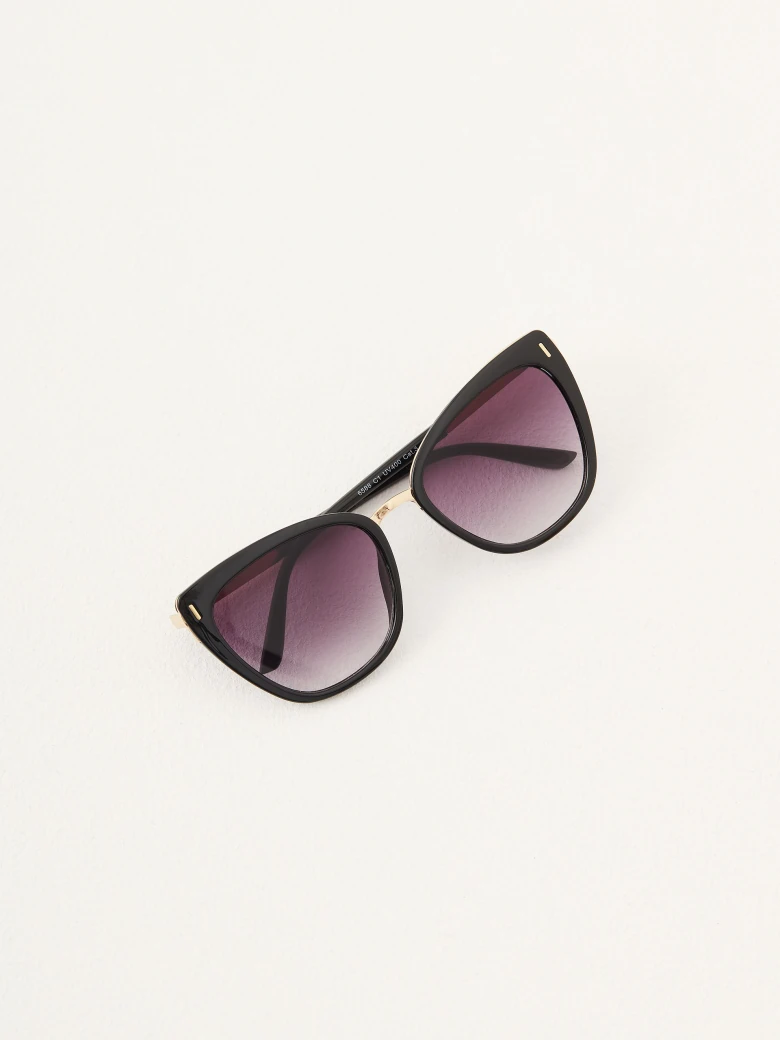 Black sunglasses in the shape of cat's eyes