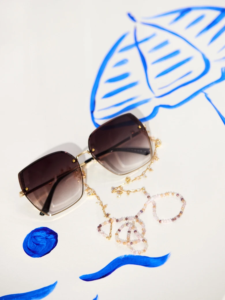 Gold sunglasses with ombre effect
