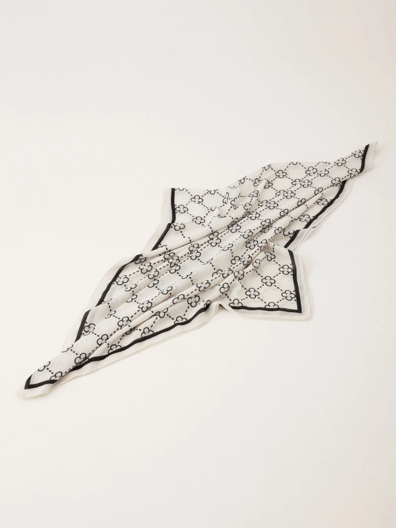 Cream patterned shawl