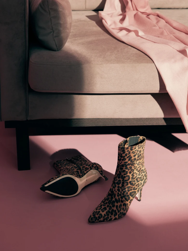 PANTHER PATTERN STILETTO BOOTS