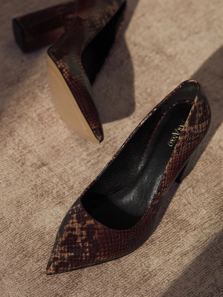SNAKESKIN PATTERN PUMPS