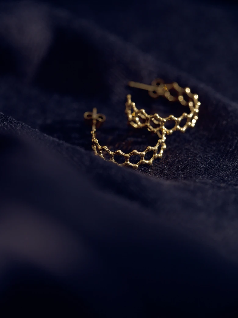 SMALL CIRCLE EARRINGS