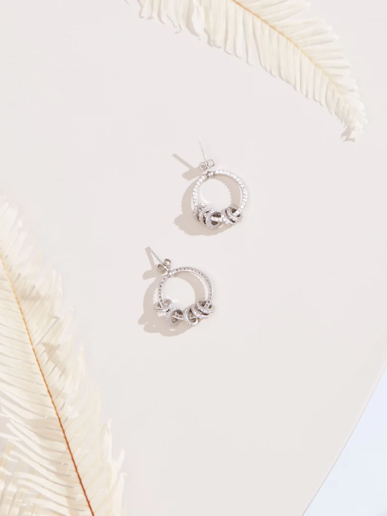 SILVER EARRINGS WITH CRYSTALS