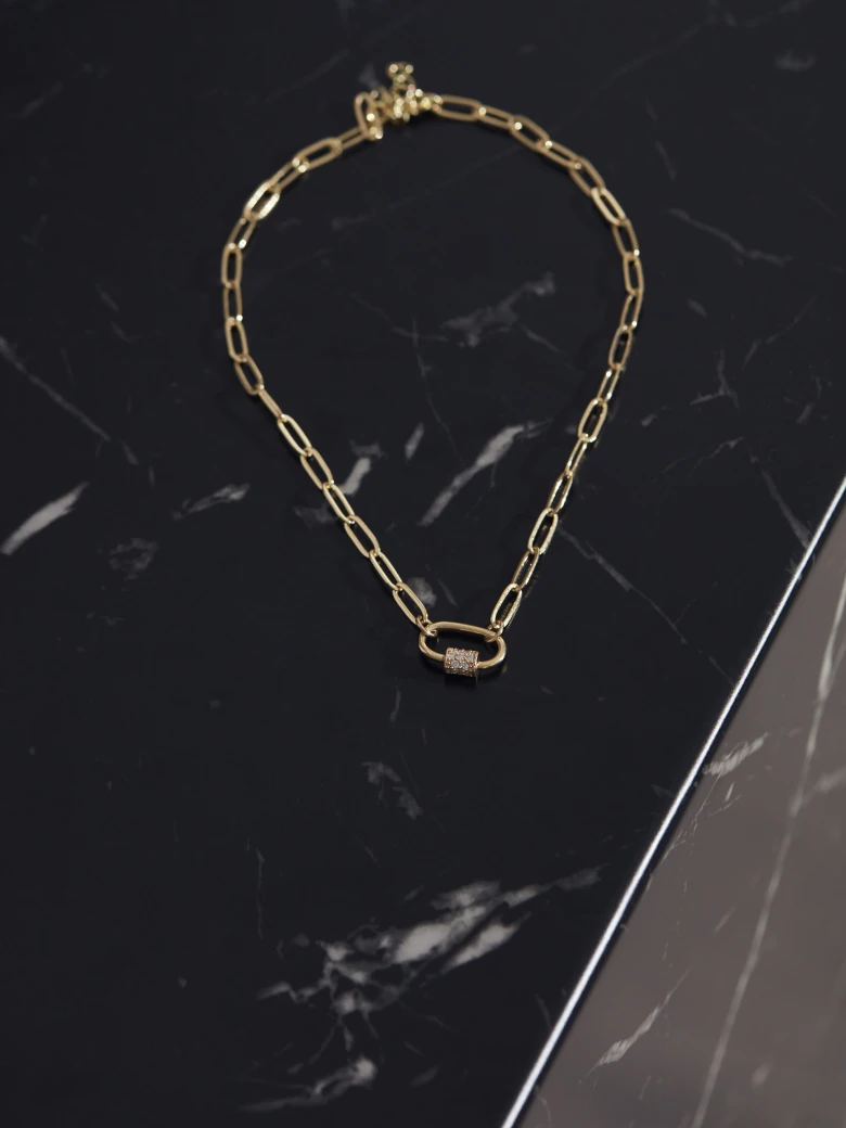 CHAIN NECKLACE