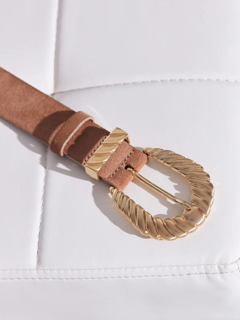 Camel belt with large buckle