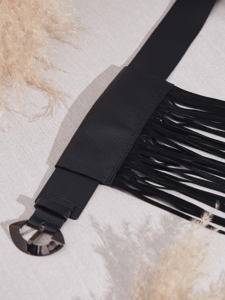 LEATHER BELT WITH TASSELS