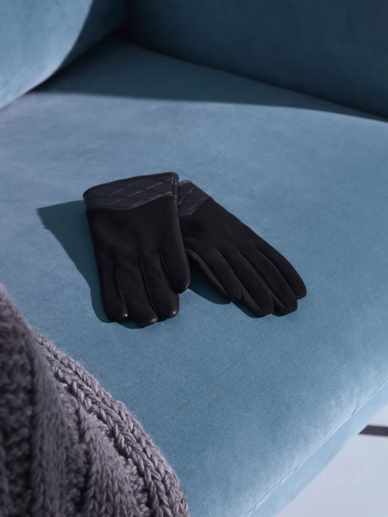 SUEDE AND LEATHER GLOVES WITH QUILTING