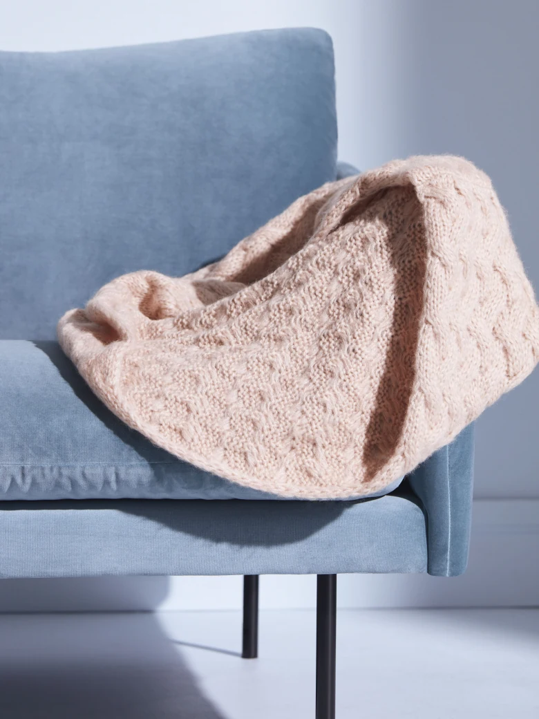 LIGHT PINK WIDE WOOL CHIMNEY