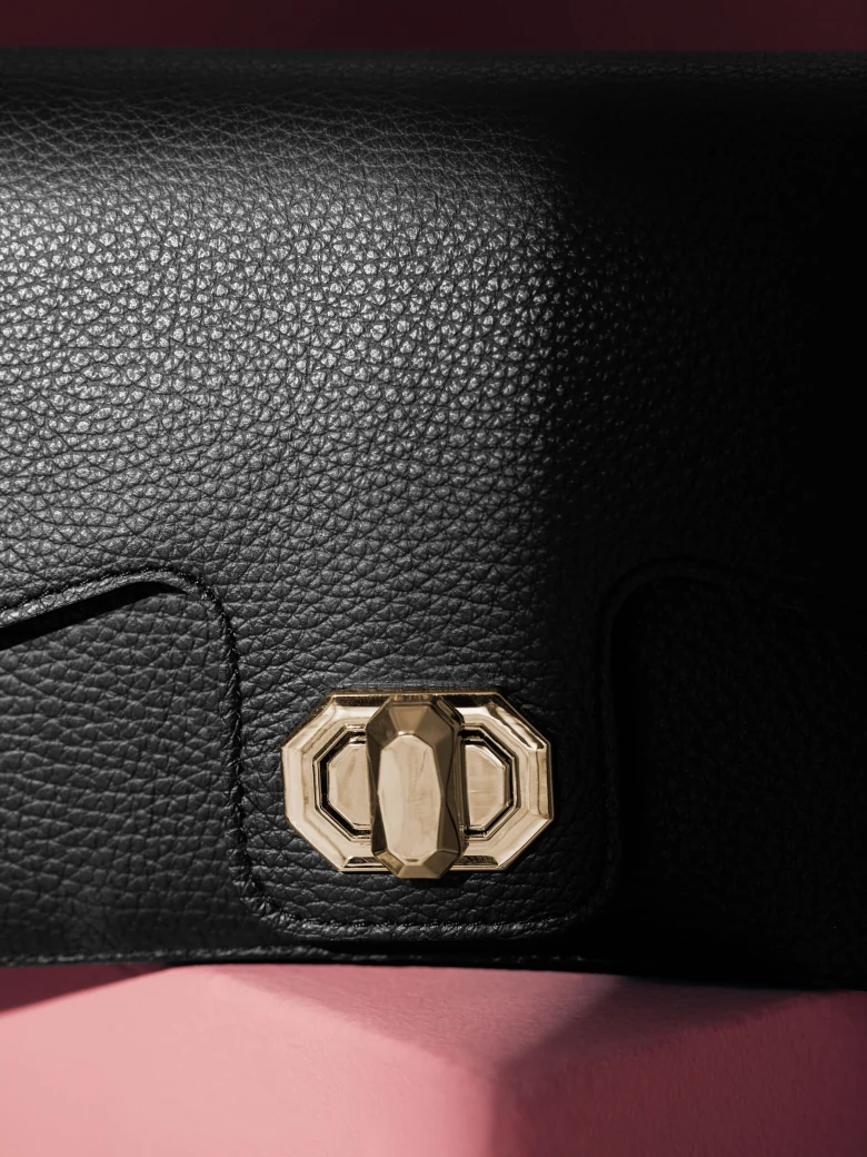 SMALL BLACK HANDBAG 