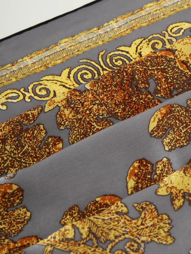 Large neckerchief with rich pattern