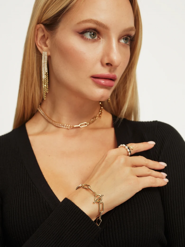 Chain necklace with crystals
