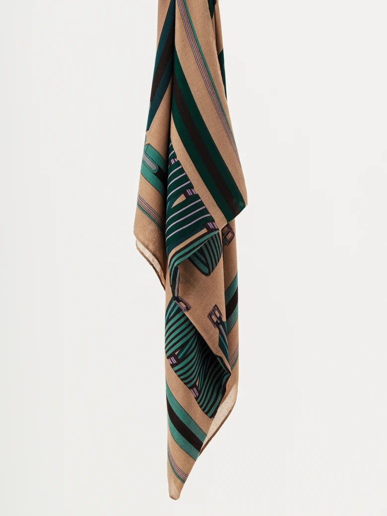 Beige light scarf in green pattern