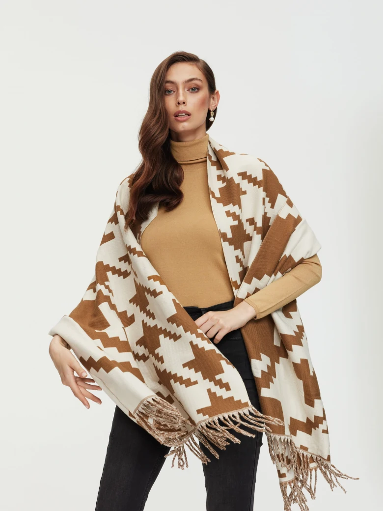 Soft scarf in geometric pattern