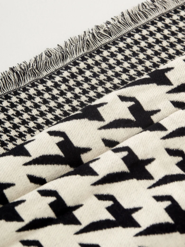 Pepeta scarf