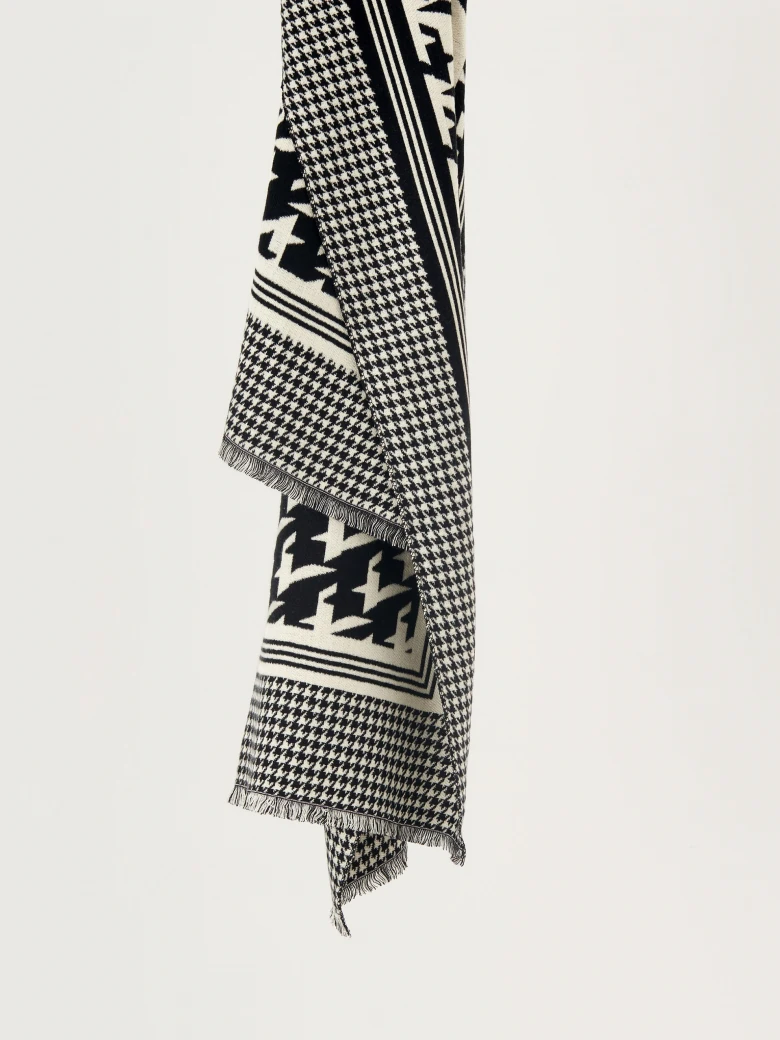 Pepeta scarf