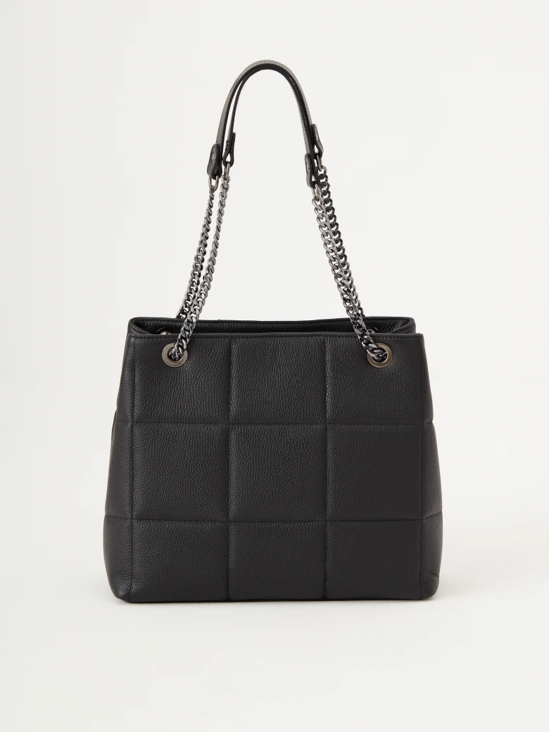 Czarna torebka typu shopper