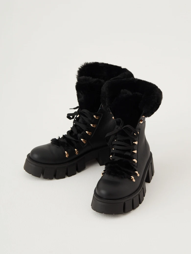 Lace-up black leather boots