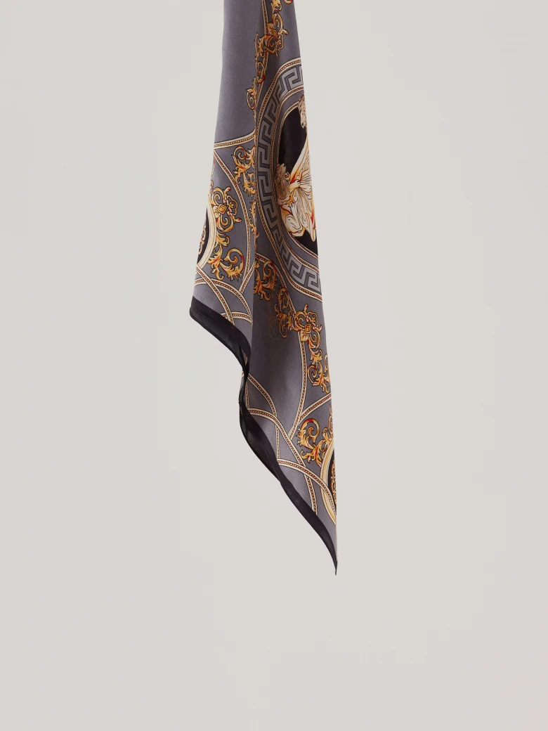 Silk gavroche in pattern