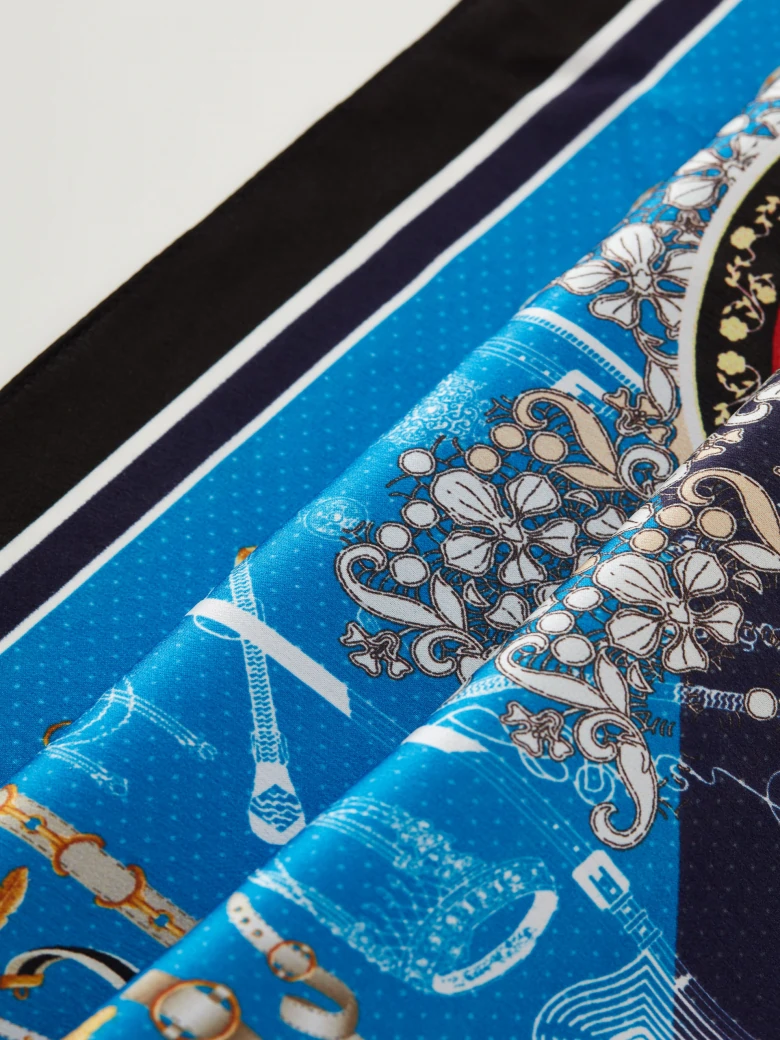 Blue silk gavroshka