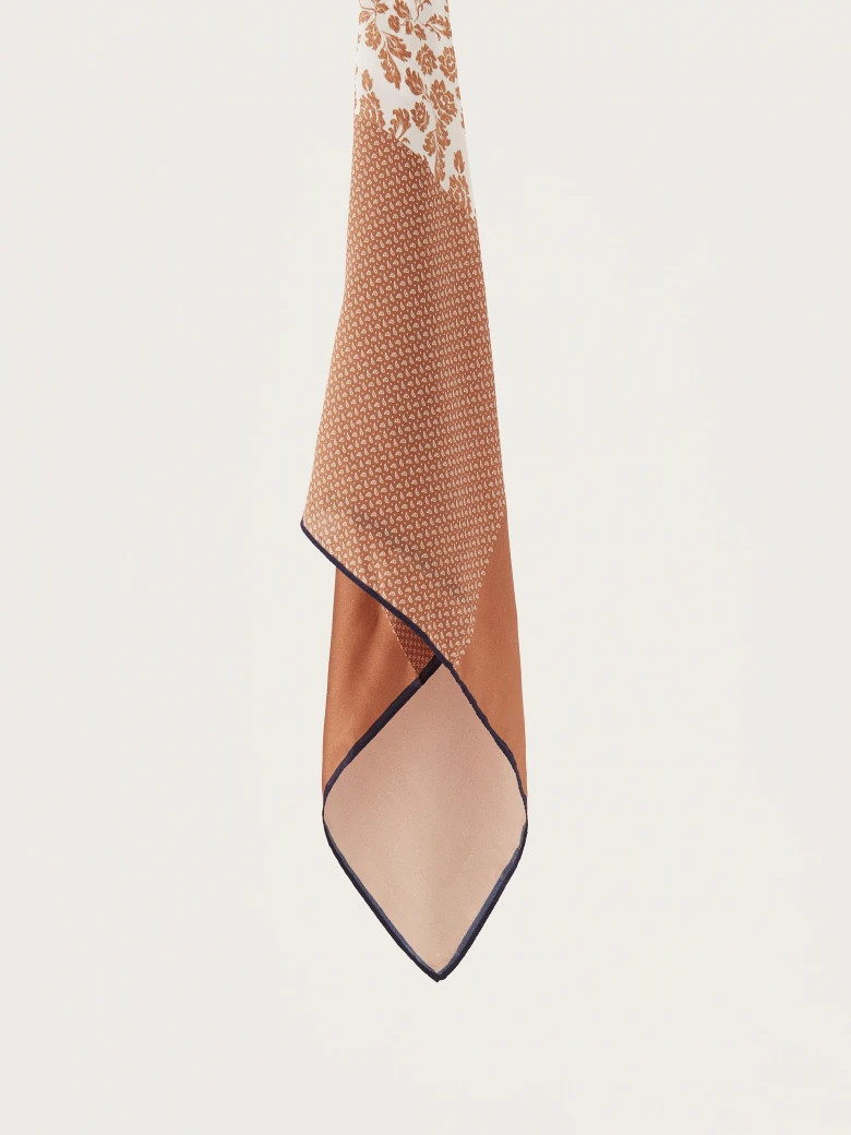 Elegant silk gavroche in shades of brown