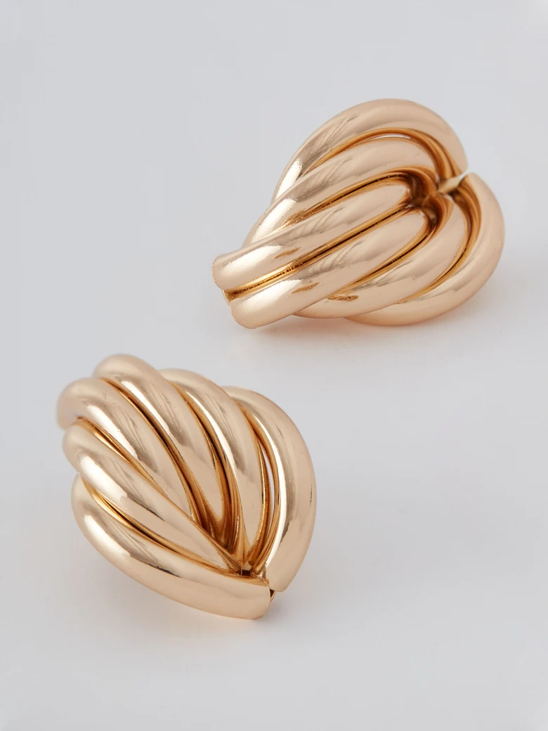 Gold fluted metal earrings