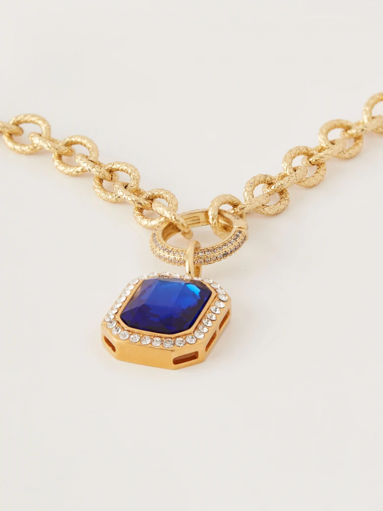 Elegant necklace with cobalt pendant