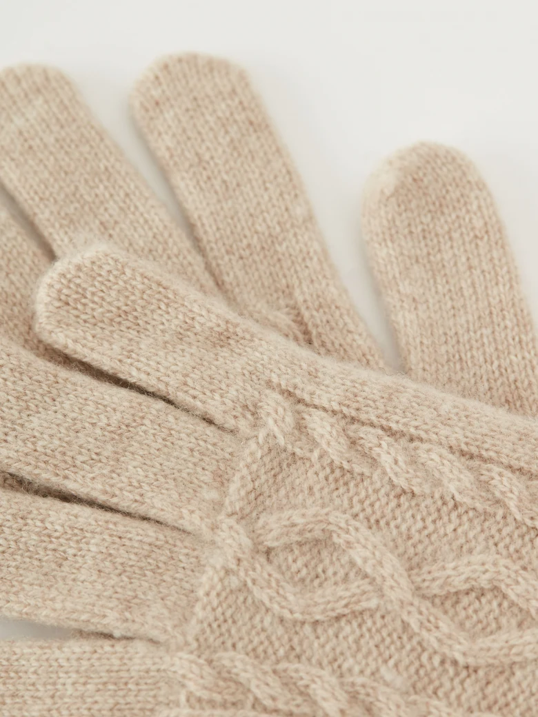 Beige wool gloves