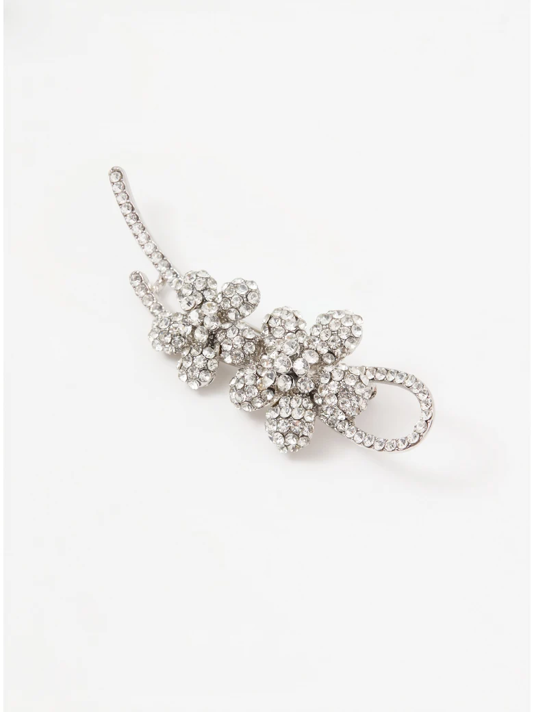 Silver brooch with floral motif