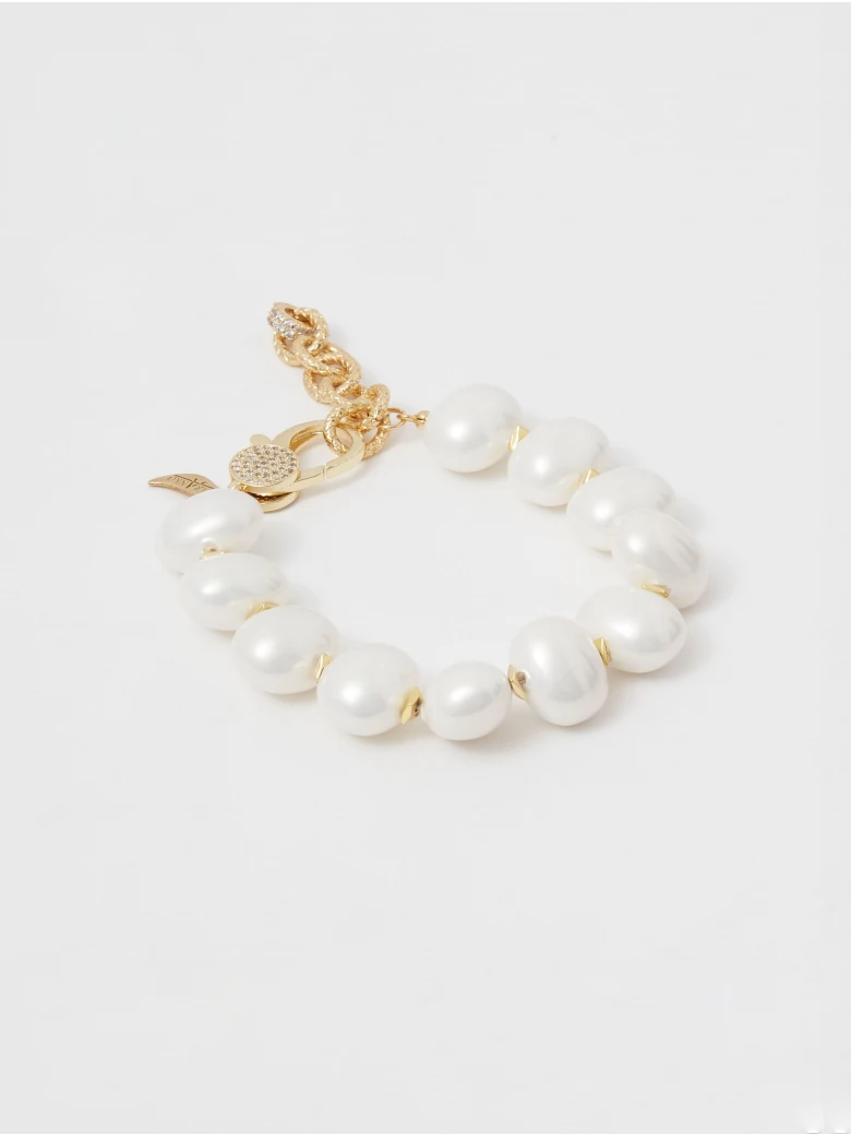 Gold-plated bracelet with pearls