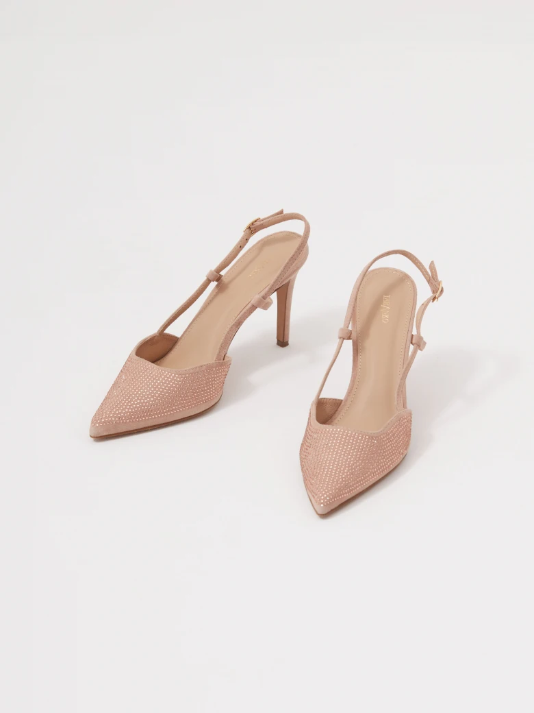 Leather pumps with crystals