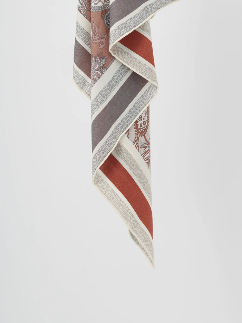 Large wool paisley scarf with silk blend