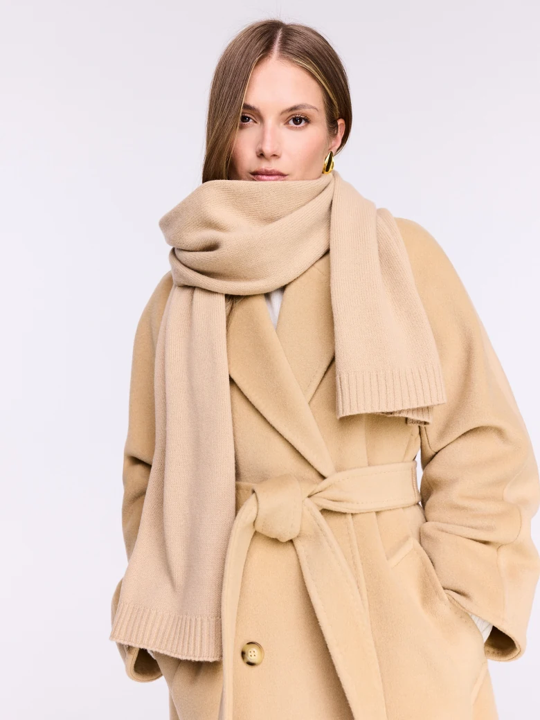 Large caramel wool scarf