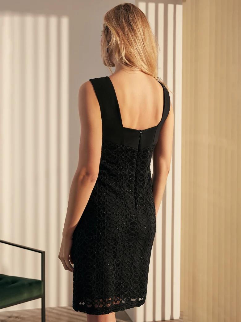 FITTED LACE DRESS