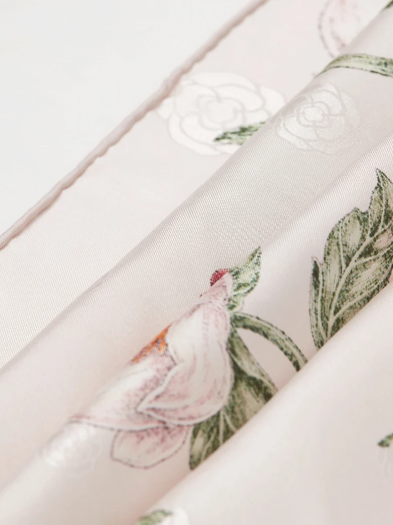 Silk reversible scarf with floral pattern