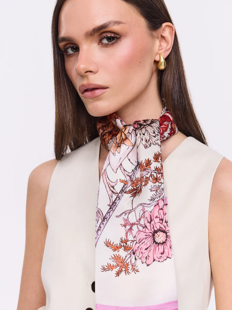 Elegant silk scarf with a floral motif