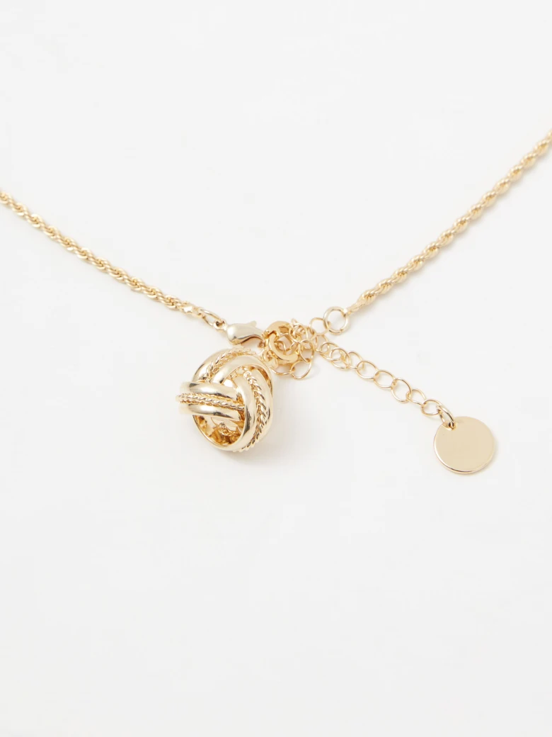 Gold-plated necklace with a knot-shaped pendant