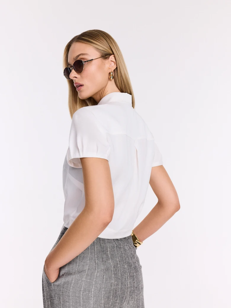 Elegancka biała bluzka