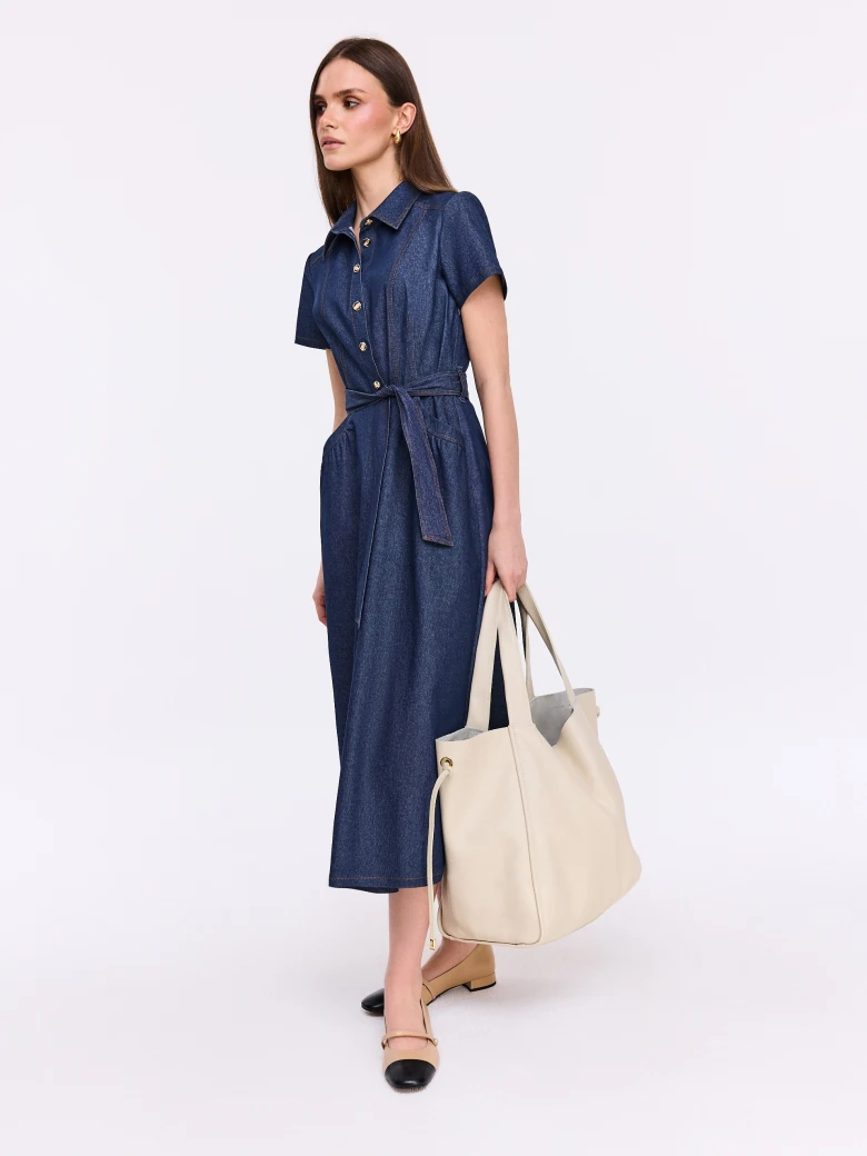 Denim dress with short sleeves