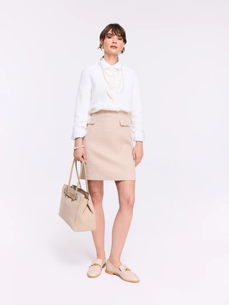 Short beige tweed skirt