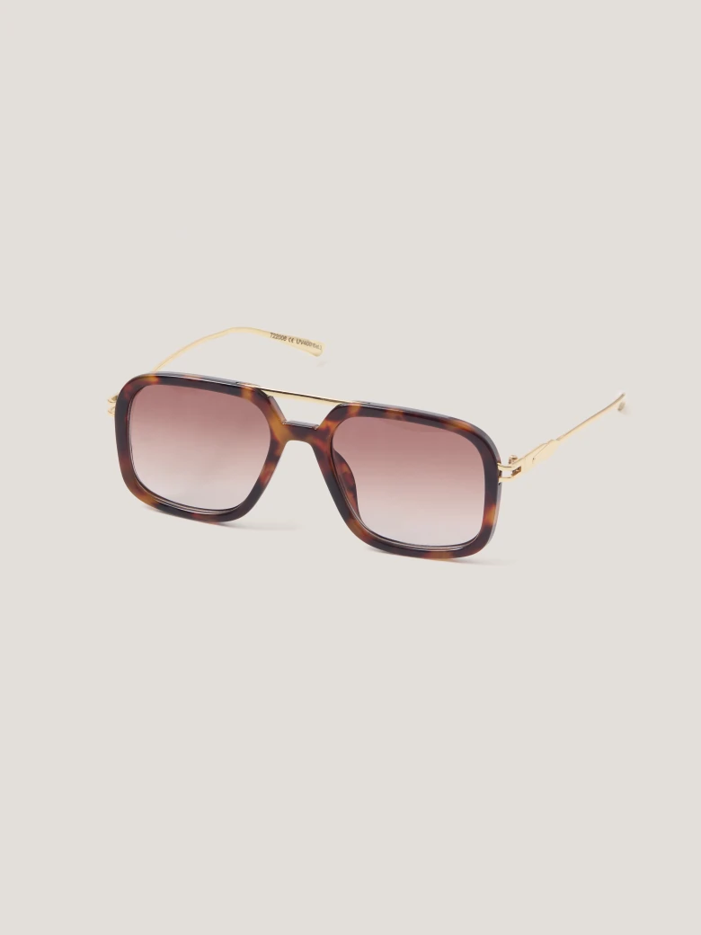 Rectangular sunglasses