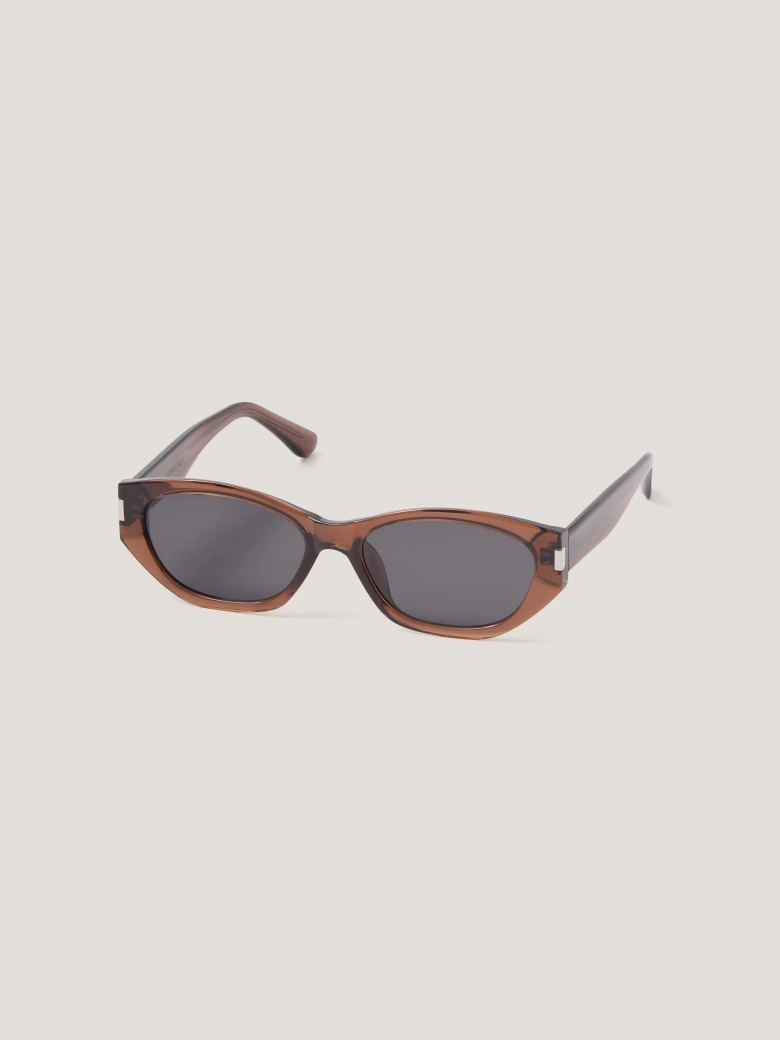 Brown oval-shaped sunglasses