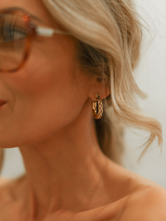 Gold-plated earrings in the shape of circles