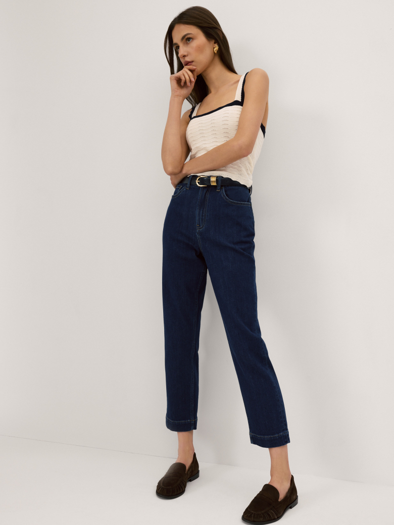 Navy blue cropped jeans